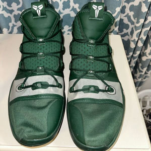 Nike Kobe Bryant A.D. TB Exodus “Clover” Sneakers